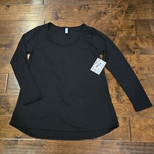 NWT LulaRoe Lynnae Top Size L Black